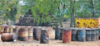 The laboratory became a drug store | प्रयोगशाळा बनली औषध भांडार The laboratory became a drug store | प्रयोगशाळा बनली औषध भांडार