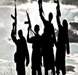 The LoC again increased in terrorist camps | एलओसीजवळ पुन्हा दहशतवादी शिबिरांमध्ये वाढ The LoC again increased in terrorist camps | एलओसीजवळ पुन्हा दहशतवादी शिबिरांमध्ये वाढ