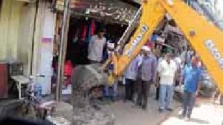 Gajraj goes to different parts of the city | शहरात विविध भागात चालला गजराज