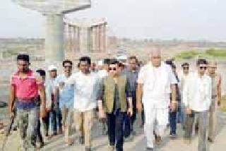 Bridge inspection: | पुलाची पाहणी : Bridge inspection: | पुलाची पाहणी :