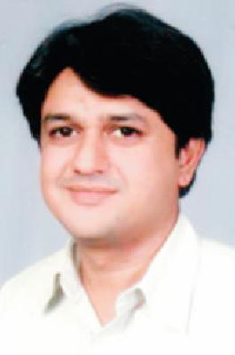 Pressure for resignation of district bank president | जिल्हा बँक अध्यक्षांवर राजीनाम्यासाठी दबाव