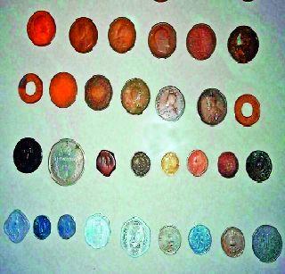 Handsome verses developed by a Digite teacher | दिघीतील शिक्षकाने जोपासला आगळावेगळा छंद Handsome verses developed by a Digite teacher | दिघीतील शिक्षकाने जोपासला आगळावेगळा छंद