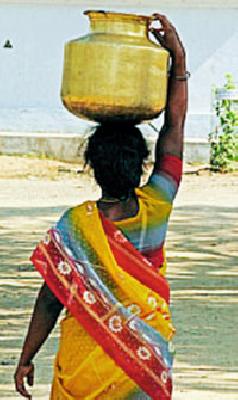 Heavy water shortage in Pusad taluka | पुसद तालुक्यात भीषण पाणीटंचाई Heavy water shortage in Pusad taluka | पुसद तालुक्यात भीषण पाणीटंचाई