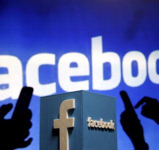 Facebook launches "Wi-Fi Express", Use BindThat Internet | फेसबूकने आणली "वाय-फाय एक्स्प्रेस", बिनधास्त वापरा इंटरनेट Facebook launches "Wi-Fi Express", Use BindThat Internet | फेसबूकने आणली "वाय-फाय एक्स्प्रेस", बिनधास्त वापरा इंटरनेट