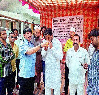 Junnar corporators fasting for state road transfer | राज्यमार्ग हस्तांतरणासाठी जुन्नरला नगरसेवकांचे उपोषण Junnar corporators fasting for state road transfer | राज्यमार्ग हस्तांतरणासाठी जुन्नरला नगरसेवकांचे उपोषण