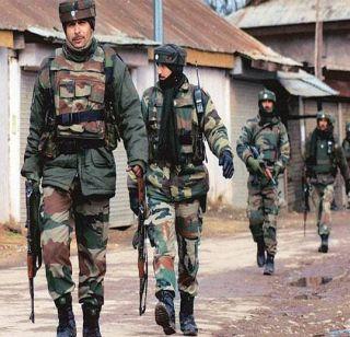 House-to-house search campaign for the first time since the 90's | 90 च्या दशकानंतर पहिल्यांदाच घरोघरी जाऊन शोध मोहिम House-to-house search campaign for the first time since the 90's | 90 च्या दशकानंतर पहिल्यांदाच घरोघरी जाऊन शोध मोहिम