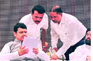 The plot of the conspiracy is the chief minister's kani! | षड्यंत्राची कहाणी म्हणे मुख्यमंत्र्यांच्या कानी !