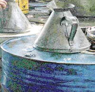 'That' Kombi of Goddess Poor | ‘त्या’ रॉकेलचे गौडबंगाल कायम 'That' Kombi of Goddess Poor | ‘त्या’ रॉकेलचे गौडबंगाल कायम