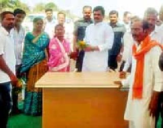 Minister's visit to water works | जलयुक्तच्या कामांना मंत्र्यांची भेट Minister's visit to water works | जलयुक्तच्या कामांना मंत्र्यांची भेट