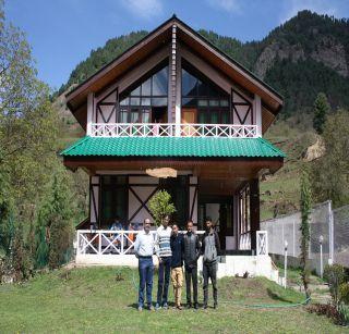 Kashmir is an angry son of India, what is the need of lathi kathaye to understand him? | काश्मीर भारताचा नाराज मुलगा, त्याला समजविण्यासाठी लाठय़ा काठय़ांची गरज काय? Kashmir is an angry son of India, what is the need of lathi kathaye to understand him? | काश्मीर भारताचा नाराज मुलगा, त्याला समजविण्यासाठी लाठय़ा काठय़ांची गरज काय?