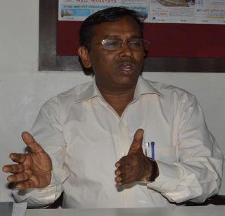 Digital schools 'Dhule pattern' in the state now - Om Prakash Deshmukh | डिजिटल शाळांचा ‘धुळे पॅटर्न’ आता राज्यात - ओमप्रकाश देशमुख Digital schools 'Dhule pattern' in the state now - Om Prakash Deshmukh | डिजिटल शाळांचा ‘धुळे पॅटर्न’ आता राज्यात - ओमप्रकाश देशमुख