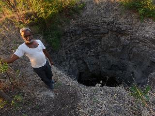 Four wheels sanctioned from Rohio | रोहयोतून चार विहीरींना मंजुरी Four wheels sanctioned from Rohio | रोहयोतून चार विहीरींना मंजुरी