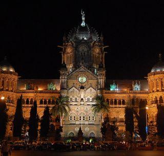 Prabhadevi next station! Named Alfinston and CST stations | ....पुढील स्टेशन प्रभादेवी ! एलफिन्स्टन आणि सीएसटी स्टेशनचं नामकरण