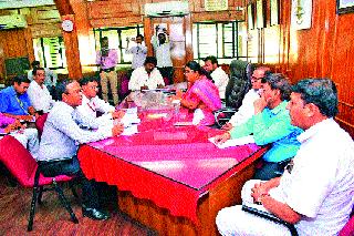 On the clean paper, the whole of Nashik | स्वच्छतेच्या पेपरवर नाशिककरांचीच फुली