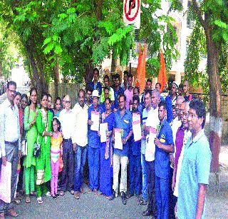 The cleanman is the true honor of the award | सफाई कामगारच पुरस्काराचे खरे मानकरी The cleanman is the true honor of the award | सफाई कामगारच पुरस्काराचे खरे मानकरी