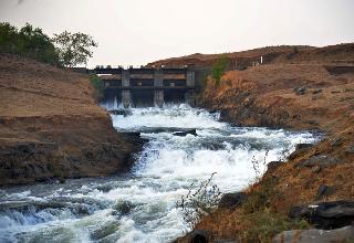 Video: Gangapur Dam is 39%; Kashyapi starts water harvesting | Video: गंगापूर धरणसाठा 39 टक्के ; काश्यपीमधून पाणी उचलण्यास सुरूवात