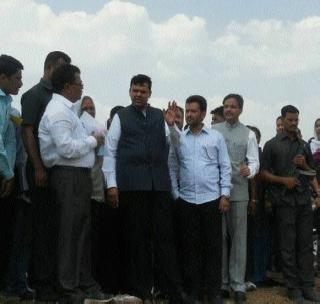 Before the harvest, the Chief Minister will decide on the purchase of the farm | हंगामापूर्वीच शेतमालाच्या खरेदीचे धोरण ठरविणार - मुख्यमंत्री