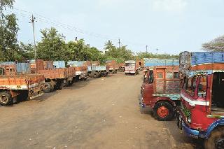 Construction costlier; Professional Troubles | बांधकाम महागले; व्यावसायिक अडचणीत Construction costlier; Professional Troubles | बांधकाम महागले; व्यावसायिक अडचणीत