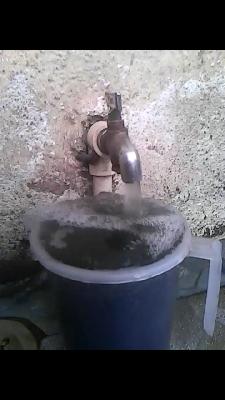 Gutter water from the tubes | नळांमधून चक्क गटारीचे पाणी