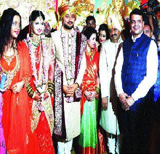 Two crores aid for students' education | विद्यार्थ्यांच्या शिक्षणासाठी दोन कोटींची मदत Two crores aid for students' education | विद्यार्थ्यांच्या शिक्षणासाठी दोन कोटींची मदत