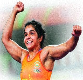 All eyesight is on the performance of the witness | सर्वांचे लक्ष साक्षीच्या कामगिरीकडे All eyesight is on the performance of the witness | सर्वांचे लक्ष साक्षीच्या कामगिरीकडे