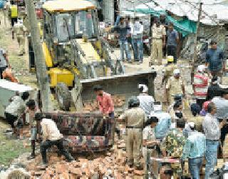 Victims of double injustice | दुहेरी अन्यायाचे बळी Victims of double injustice | दुहेरी अन्यायाचे बळी