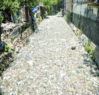 Senna's visit to give a clean chit to contractors | ठेकेदारांना क्लीन चिट देण्यासाठी सेनेचा दौरा Senna's visit to give a clean chit to contractors | ठेकेदारांना क्लीन चिट देण्यासाठी सेनेचा दौरा