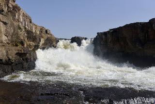 The Someshwar Waterfall | खळाळला सोमेश्वर धबधबा The Someshwar Waterfall | खळाळला सोमेश्वर धबधबा