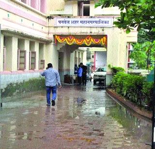 In the battle of the elections, the charges of allegations started | निवडणुकीच्या रणांगणात आरोपांच्या फैरी सुरू In the battle of the elections, the charges of allegations started | निवडणुकीच्या रणांगणात आरोपांच्या फैरी सुरू