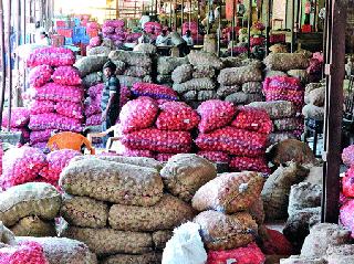 Khot's new push to Congres-Nationalist | काँगे्रस-राष्ट्रवादीला खोत यांचा नवा धक्का ! Khot's new push to Congres-Nationalist | काँगे्रस-राष्ट्रवादीला खोत यांचा नवा धक्का !