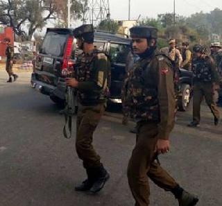 A 15-year-old strategy to use the military for the terrorists' lives | दहशतवाद्यांच्या खात्म्यासाठी लष्कर वापरणार 15 वर्षापूर्वीची रणनीती A 15-year-old strategy to use the military for the terrorists' lives | दहशतवाद्यांच्या खात्म्यासाठी लष्कर वापरणार 15 वर्षापूर्वीची रणनीती