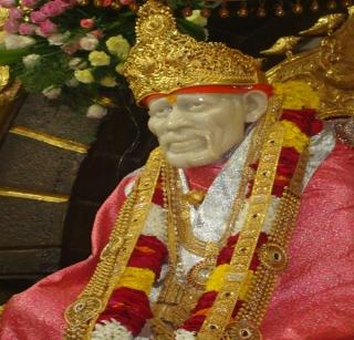 Offering two thirty-two crores of buildings to Saibaba Institute | बत्तीस कोटींच्या दोन इमारती साईबाबा संस्थानला अर्पण Offering two thirty-two crores of buildings to Saibaba Institute | बत्तीस कोटींच्या दोन इमारती साईबाबा संस्थानला अर्पण