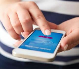 Indian officials in the Pakistani court seized phone calls | पाकिस्तानी कोर्टात भारतीय अधिका-याचा फोन केला जप्त Indian officials in the Pakistani court seized phone calls | पाकिस्तानी कोर्टात भारतीय अधिका-याचा फोन केला जप्त