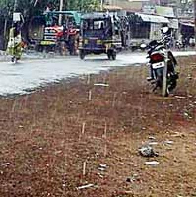 Large damages in Korapana taluka due to the storm and unseasonal rains | वादळ व अवकाळी पावसामुळे कोरपना तालुक्यात मोठे नुकसान Large damages in Korapana taluka due to the storm and unseasonal rains | वादळ व अवकाळी पावसामुळे कोरपना तालुक्यात मोठे नुकसान