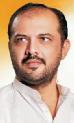 What is the governance on somebody? | शासन कुणावर आहे मेहरबान? What is the governance on somebody? | शासन कुणावर आहे मेहरबान?