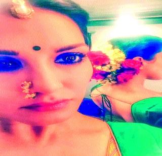 Sunny Leone's Maratha Style | सनी लिओनीचा मराठमोळा अंदाज