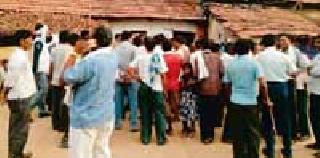 The time to shy away from the actual duties on 'their' | ‘त्यांच्या’वर प्रत्यक्ष नियंत्यालाही लाजविणारी वेळ The time to shy away from the actual duties on 'their' | ‘त्यांच्या’वर प्रत्यक्ष नियंत्यालाही लाजविणारी वेळ