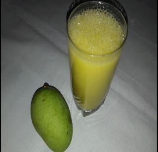 Welcome to the Carry Souvenir guests | घरी आलेल्या पाहुण्यांचे कैरीच्या सरबताने स्वागत