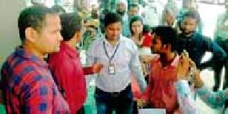 15-year-old student gets 'CET' due to lack of identification card | ओळखपत्राअभावी ‘सीईटी’ला मुकले १५-२० विद्यार्थी 15-year-old student gets 'CET' due to lack of identification card | ओळखपत्राअभावी ‘सीईटी’ला मुकले १५-२० विद्यार्थी