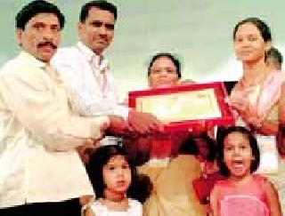 Pride of the Kvadasi Gram Panchayat at the national level | कवडसी ग्रामपंचायतचा देशपातळीवर गौरव Pride of the Kvadasi Gram Panchayat at the national level | कवडसी ग्रामपंचायतचा देशपातळीवर गौरव