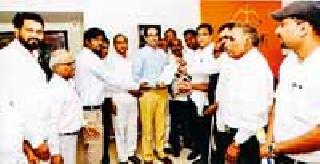 To meet the Prime Minister for the reservation | आरक्षणासाठी पंतप्रधानांना भेटणार To meet the Prime Minister for the reservation | आरक्षणासाठी पंतप्रधानांना भेटणार