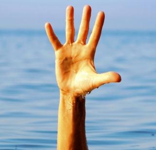 Two children drowned in Jalaldabha on a pavement | जलालदाभा येथे तलावात पोहण्यास गेलेली दोन मुले बुडाली