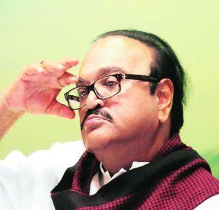 The allegations made by the Damianis on Bhujbal will be investigated | भुजबळांवर दमानियांनी केलेल्या आरोपांची होणार चौकशी The allegations made by the Damianis on Bhujbal will be investigated | भुजबळांवर दमानियांनी केलेल्या आरोपांची होणार चौकशी