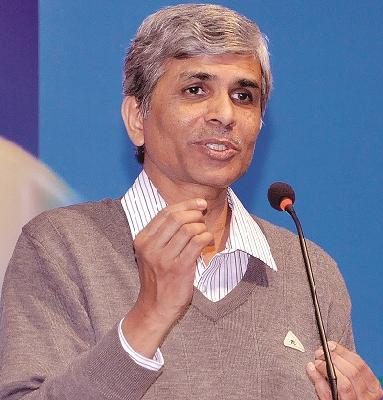 There should be a conference room for the prisoners | बंदीशाळांना संधीशाळा बनवायला हवे