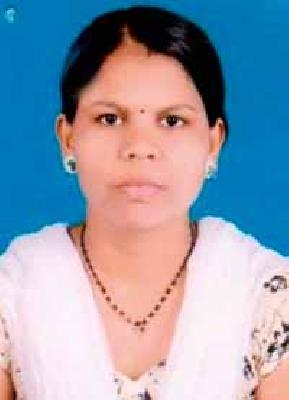 Brother's struggle for the treatment of sister | बहिणीच्या उपचारासाठी भावाची धडपड Brother's struggle for the treatment of sister | बहिणीच्या उपचारासाठी भावाची धडपड