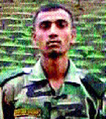 Songaon jawan falls into river and dies | सोनगावच्या जवानाचा नदीत पडून मृत्यू Songaon jawan falls into river and dies | सोनगावच्या जवानाचा नदीत पडून मृत्यू