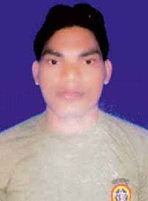 The newspaper became the distributor of the Police Sub Inspector | वृत्तपत्र वितरक बनला पोलीस उपनिरीक्षक