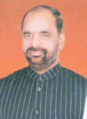 Hansraj Ahir discusses with railway guides | हंसराज अहीर यांची रेल्वेमंत्र्यांशी चर्चा Hansraj Ahir discusses with railway guides | हंसराज अहीर यांची रेल्वेमंत्र्यांशी चर्चा