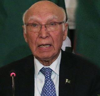 New advocacy army to form Pakistan in ICJ | ICJ मध्ये पाकिस्तान उभी करणार नव्या वकिलांची फौज New advocacy army to form Pakistan in ICJ | ICJ मध्ये पाकिस्तान उभी करणार नव्या वकिलांची फौज