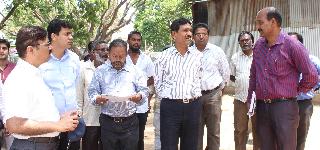 Inspection of Ambabai Temple by Divisional Commissioner | विभागीय आयुक्तांकडून अंबाबाई मंदिराची पाहणी Inspection of Ambabai Temple by Divisional Commissioner | विभागीय आयुक्तांकडून अंबाबाई मंदिराची पाहणी